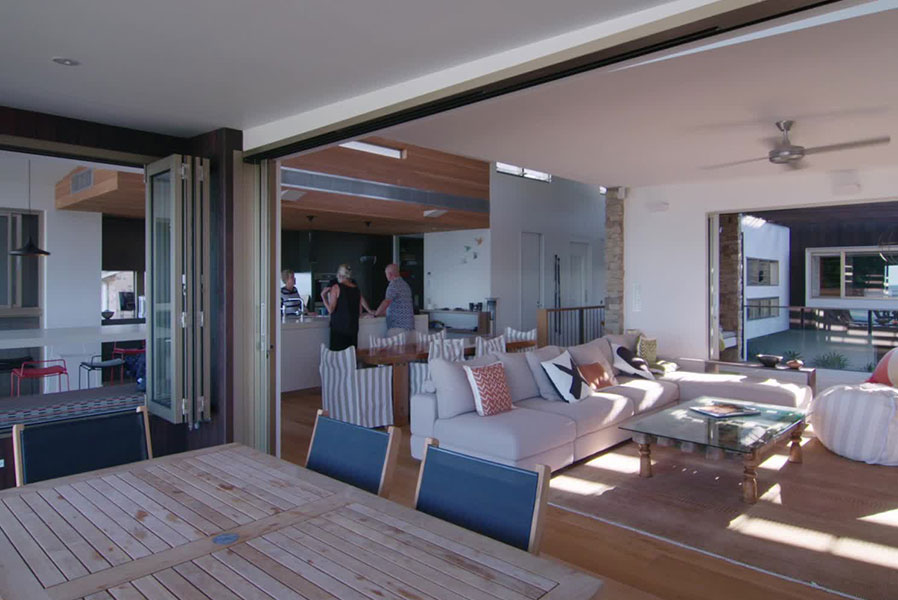 feature-119-gallery-four