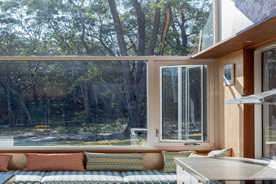 feature-121-gallery-four