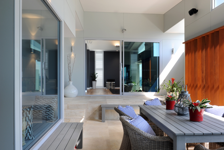 feature-66-gallery-four