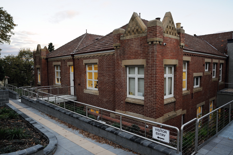 feature-75-gallery-two