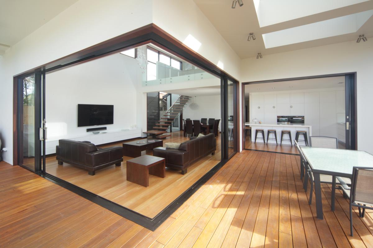 feature_100_gallery_two