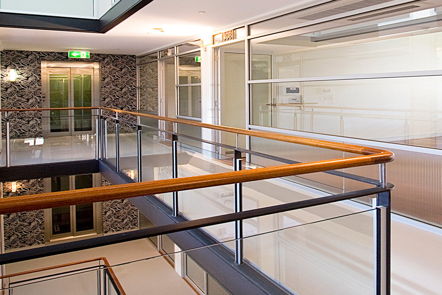 feature_10_gallery_four_colour