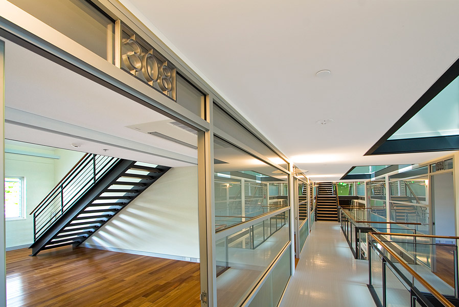 feature_10_gallery_one_colour