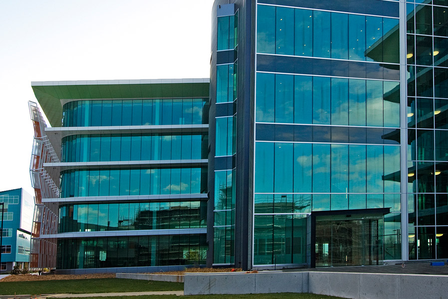 feature_11_gallery_four_colour