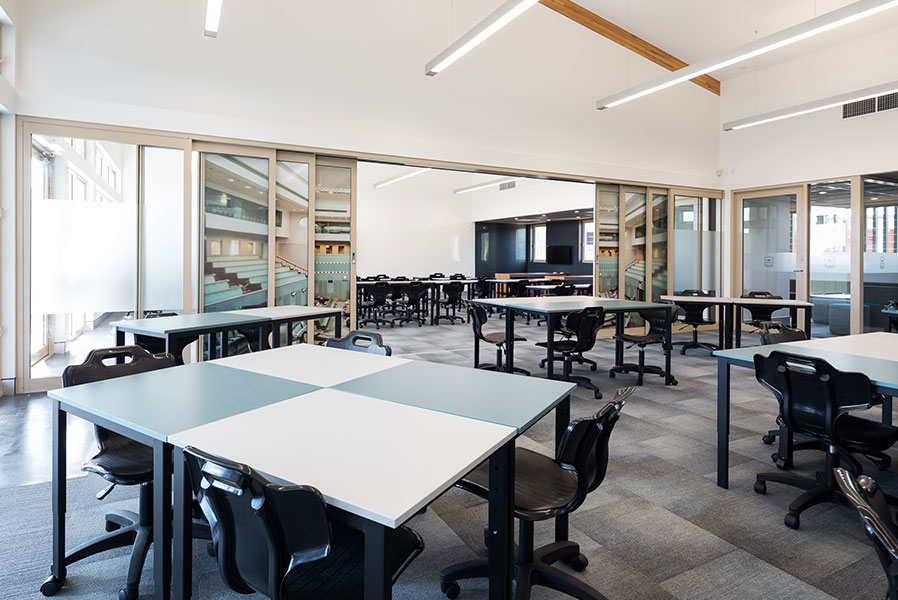 feature_140_gallery_six