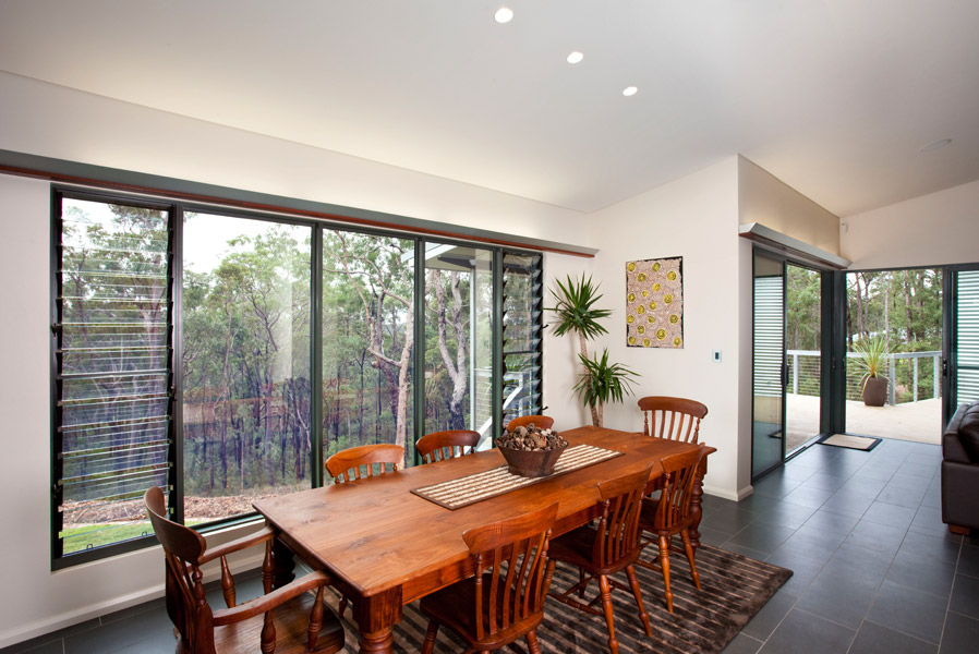 feature_17_gallery_four_colour