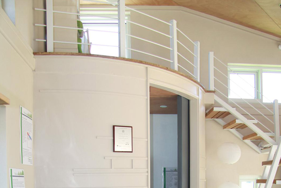 feature_24_gallery_two_colour