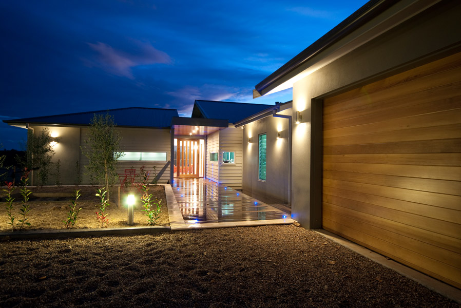 feature_29_gallery_two_colour