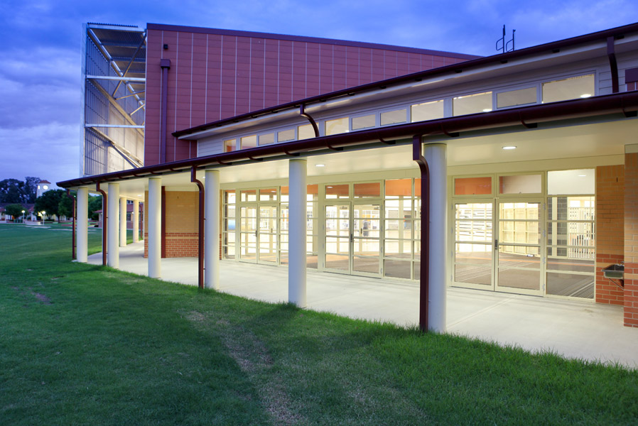 feature_33_gallery_two_colour