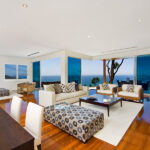 feature_36_gallery_two_colour