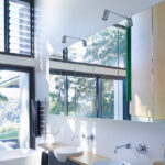 feature_43_gallery_three_colour