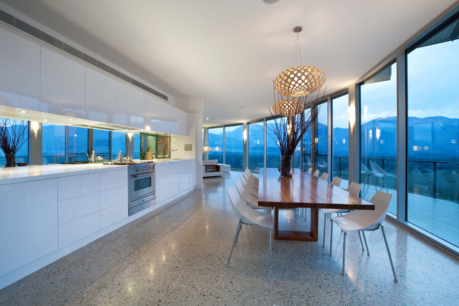 feature_47_gallery_one_colour