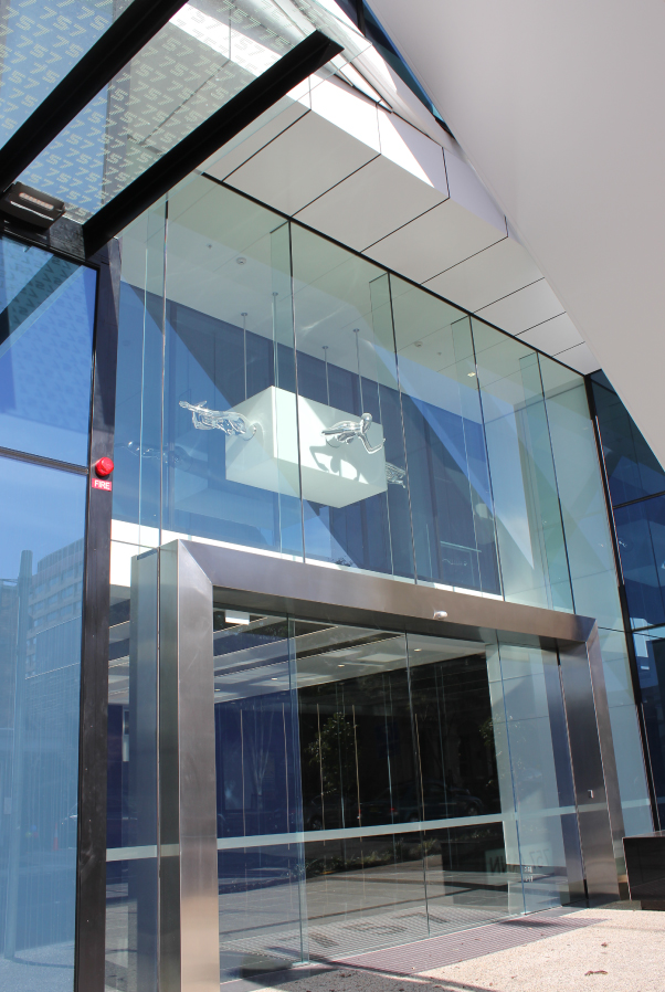 feature_86_gallery_two