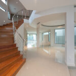 feature_8_gallery_two_colour