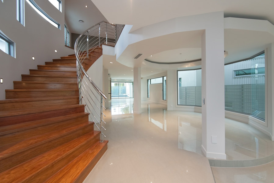 feature_8_gallery_two_colour