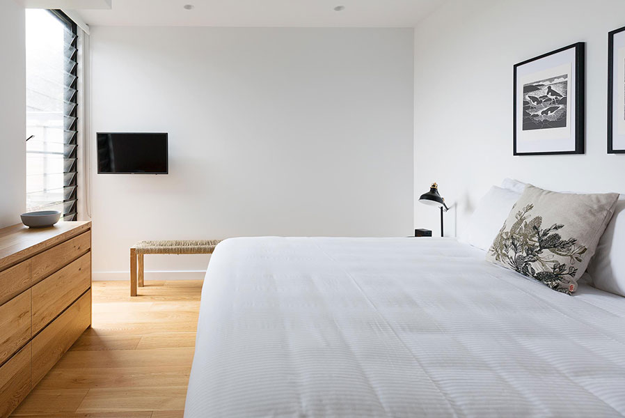 feature_156_gallery_six