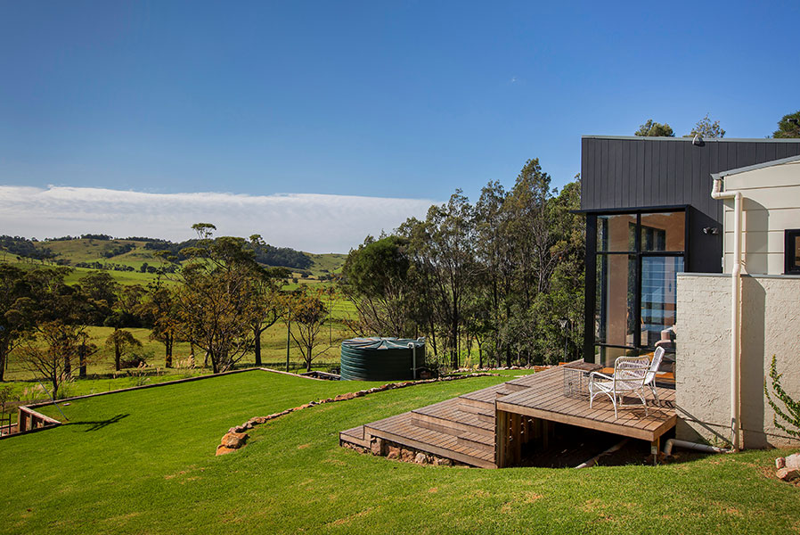 feature_158_gallery_six