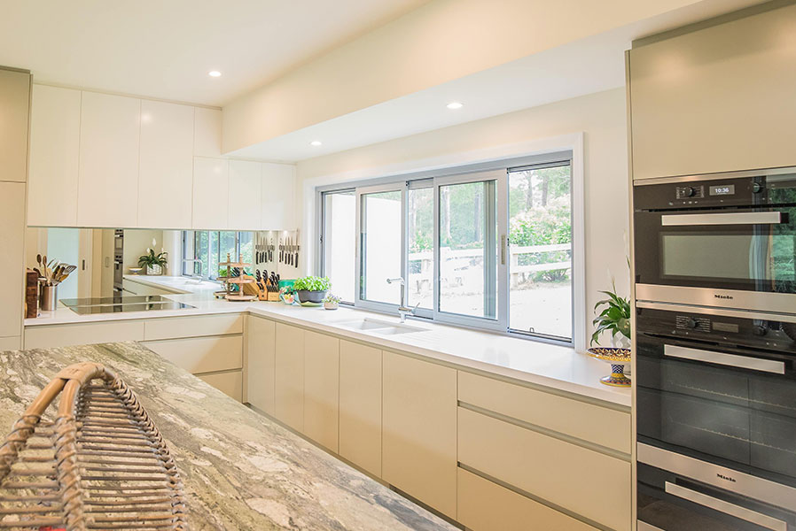 feature_163_gallery_four