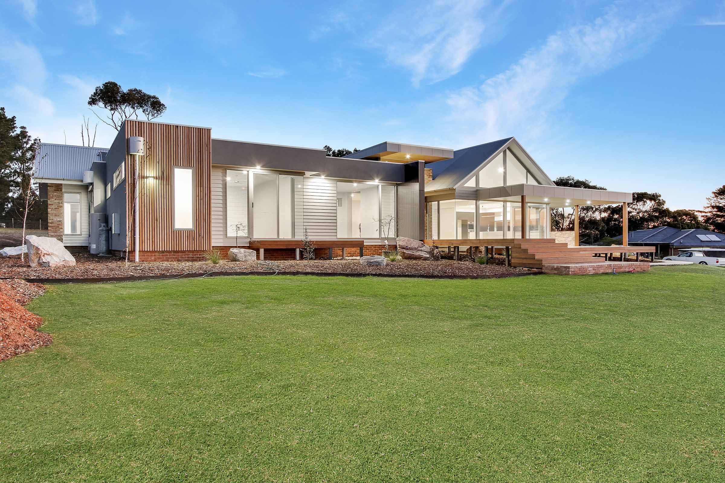 feature_170_galleryfour