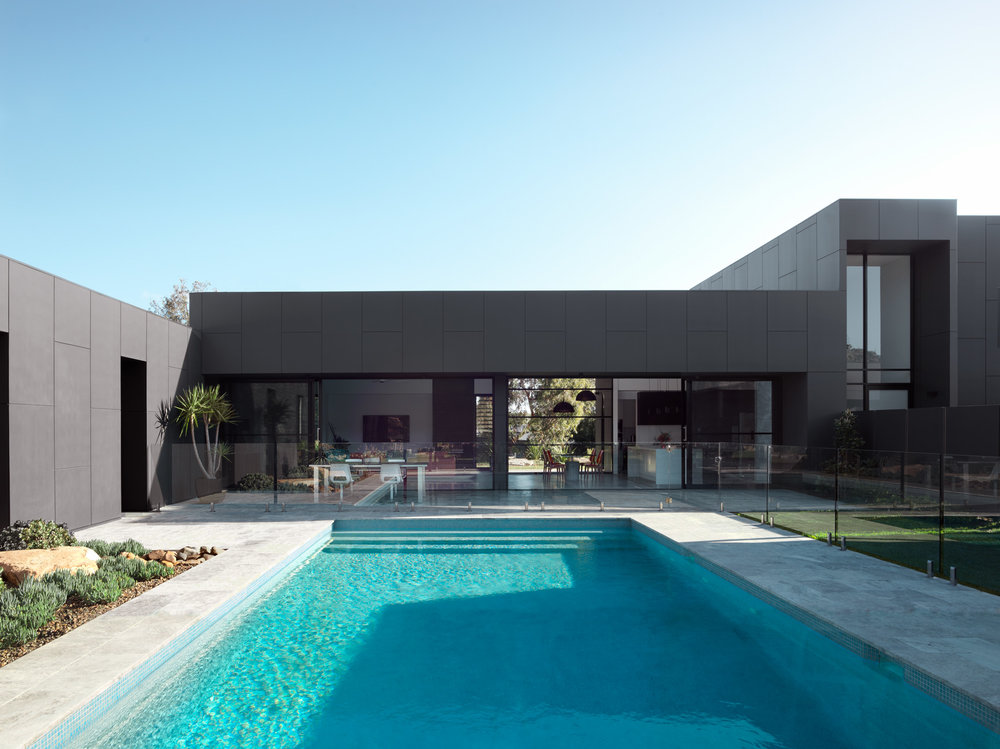 Macmasters Beach Courtyard House