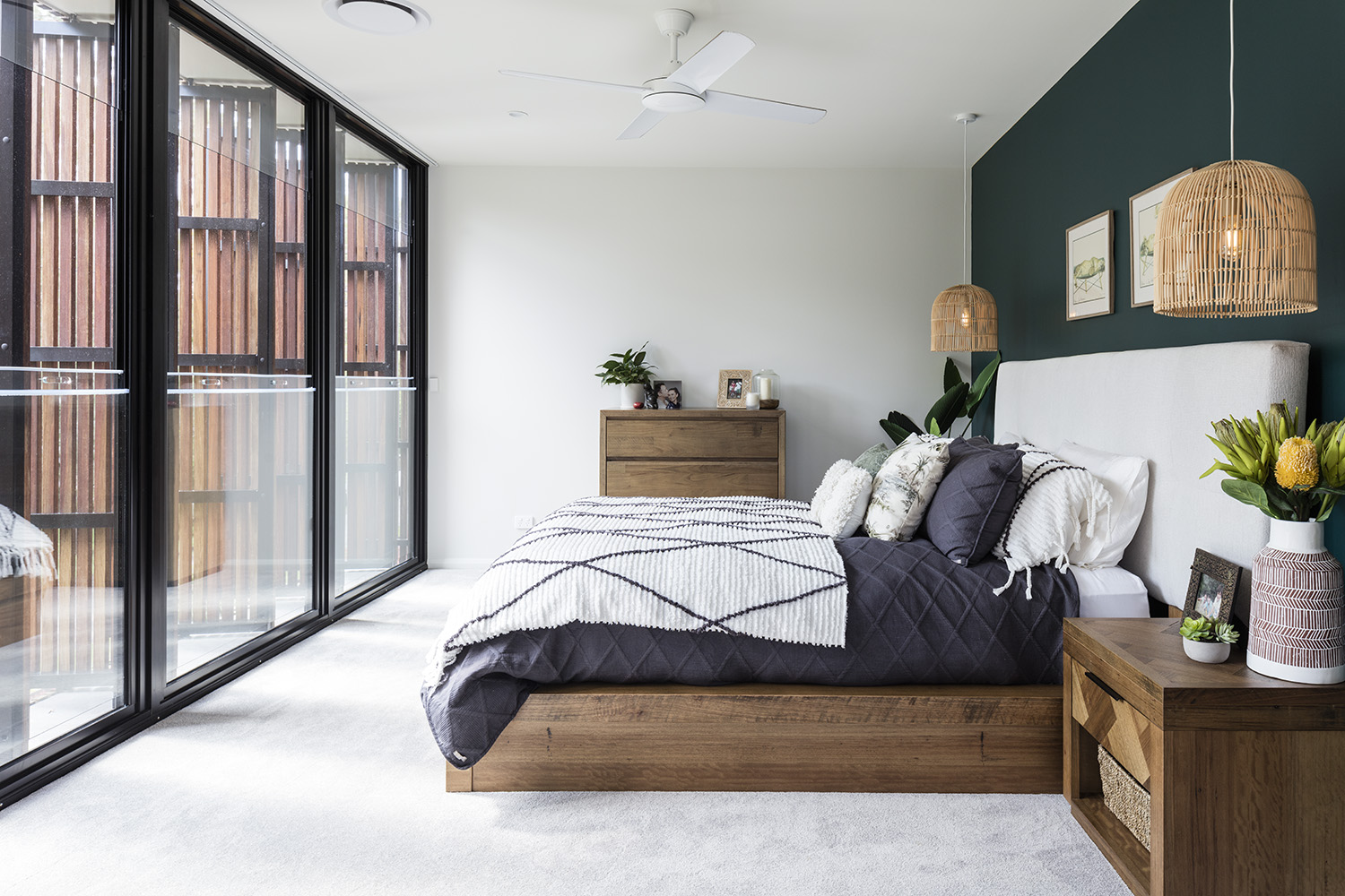 lake_weyba_feature_176_gallery_six