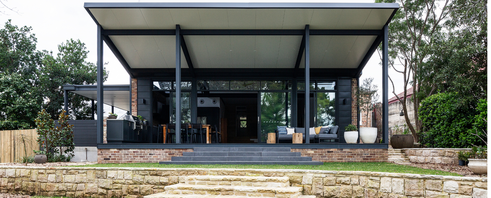 215_Laureston_704_Hero