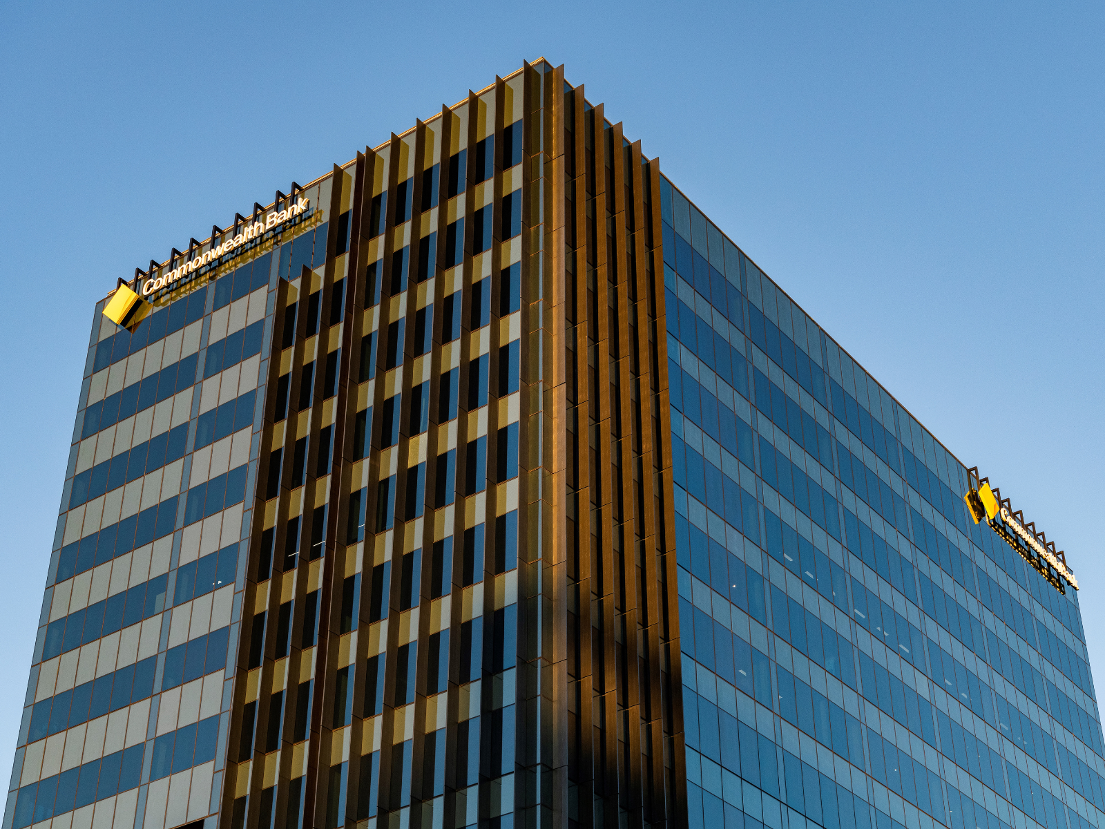 Feature177_102Wakefield_Series168_Image3