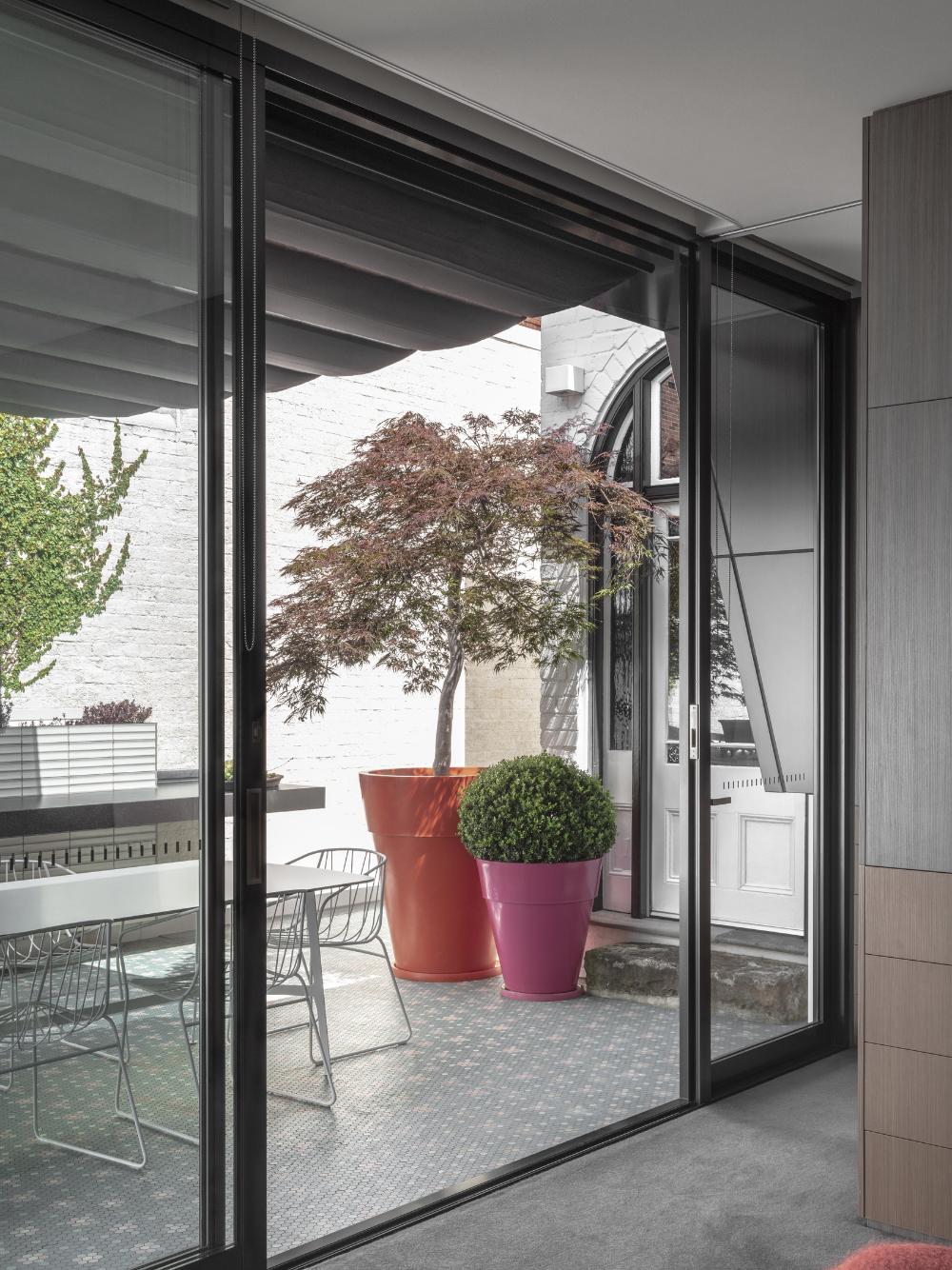 Feature208_Villa_Carmelina_704_Image2