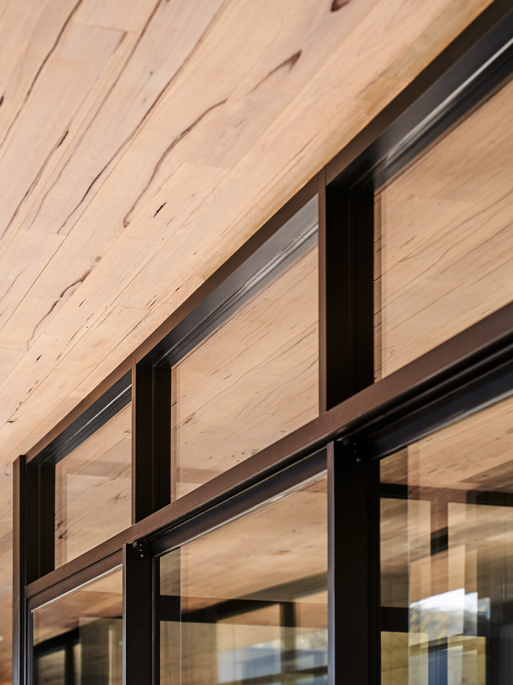 Feature225_Lodge_Farmhouse_Series424_Image4