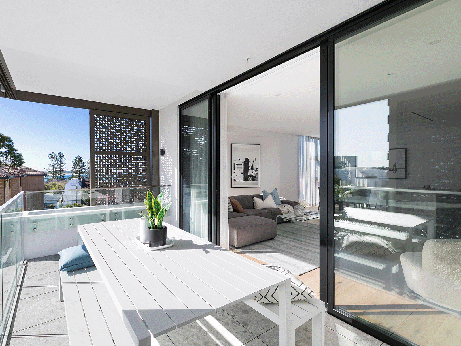 Feature_229_Orosi_Apartments_Series726_Gallery2