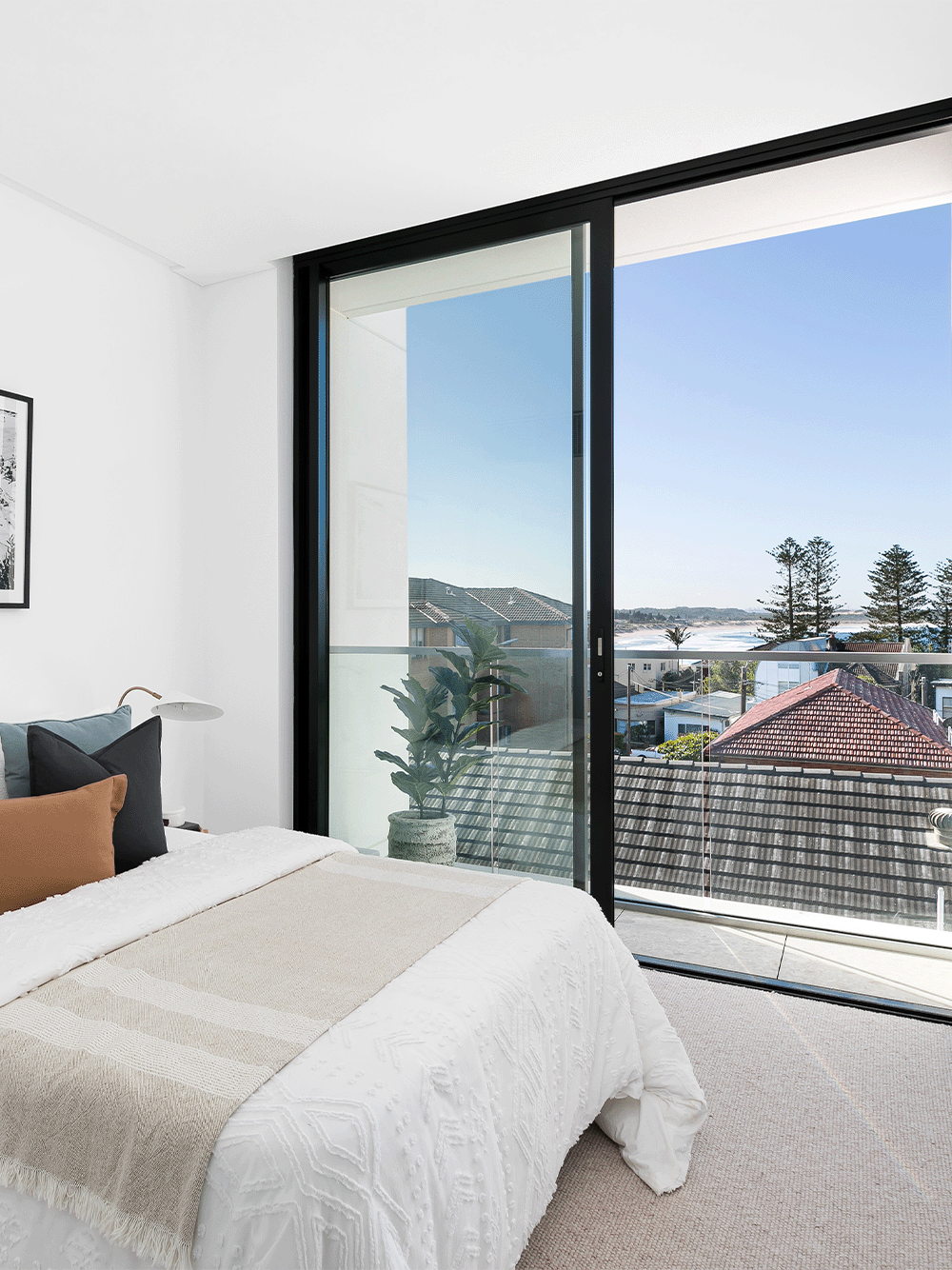 Feature_229_Orosi_Apartments_Series726_Gallery5