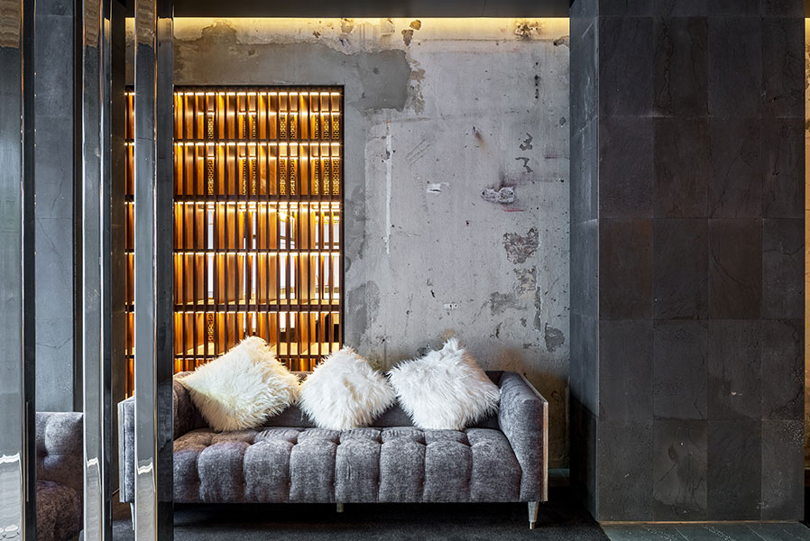 feature-145-gallery-five