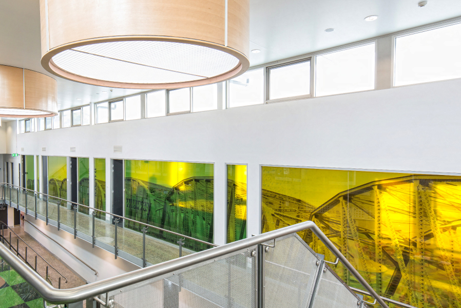 feature-76-gallery-four