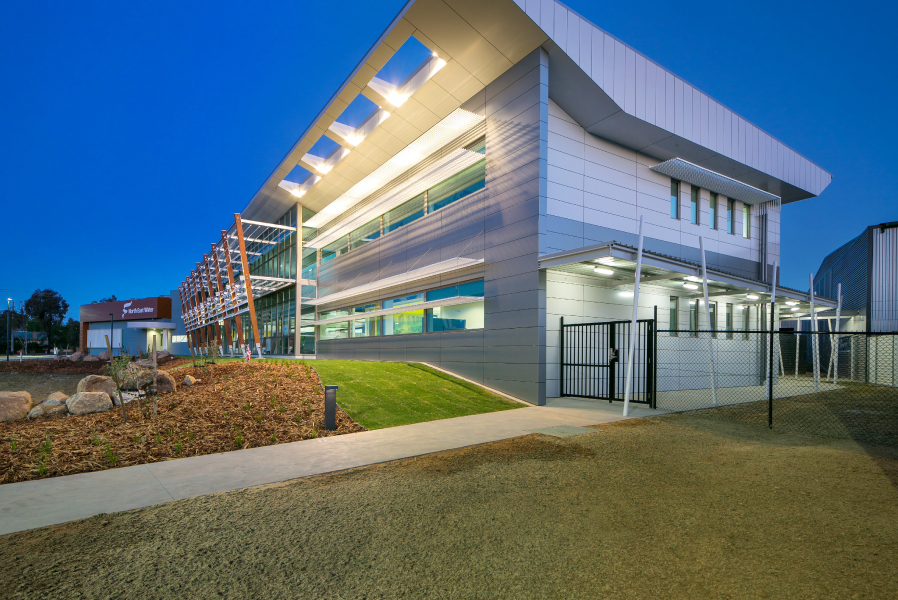 feature-76-gallery-three