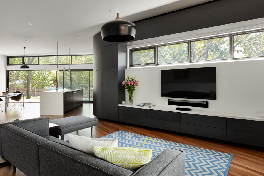 feature-82-gallery-four