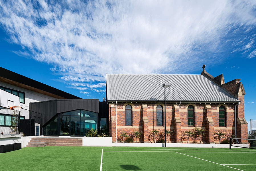 feature_122_gallery_three