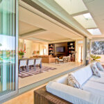 feature_13_gallery_four_colour