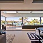 feature_13_gallery_two_colour