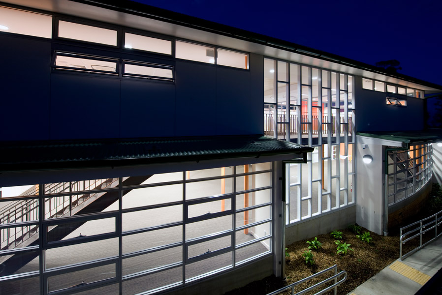 feature_19_gallery_four_colour