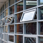 feature_19_gallery_three_colour