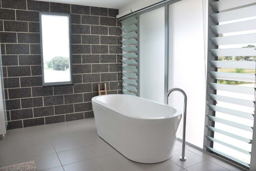 feature_42_gallery_two_colour