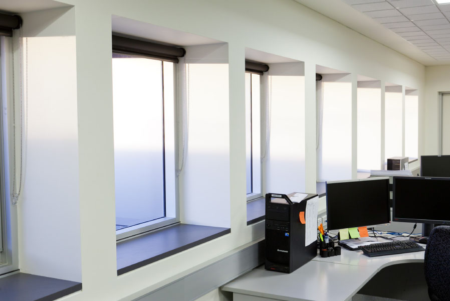 feature_45_gallery_two_colour