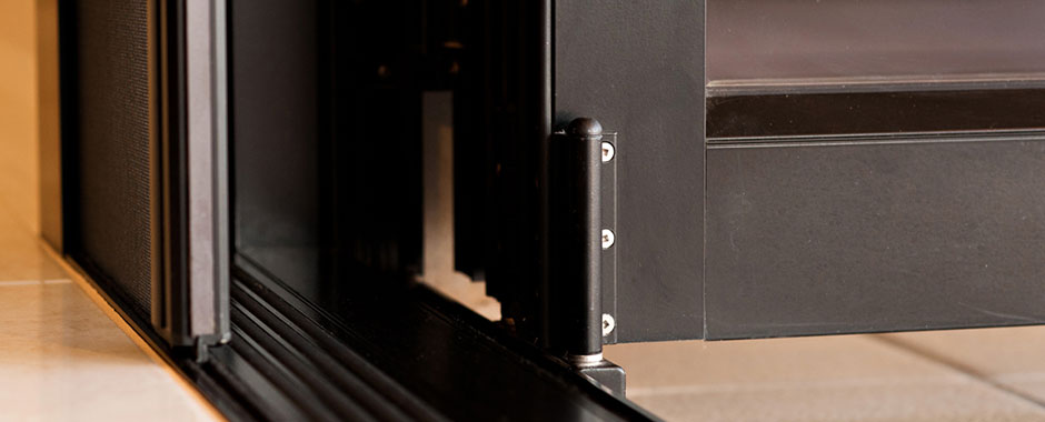 retractable_flyscreen_Hero_banner